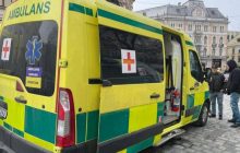 Гражданин Швеции продал собственную яхту, чтобы купить "скорые" для Украины (фото)