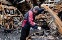 В Ирпене мародеры бросили гранату в женщин, которые их заметили: преступников задержали (видео)