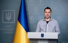 Ударом по дамбі РФ планувала зірвати наступ ЗСУ на Херсонщині - Арестович