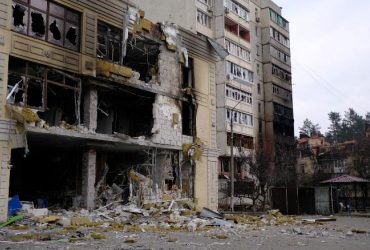 Город, который лежит в руинах: как живет Ирпень после российской оккупации (фото)