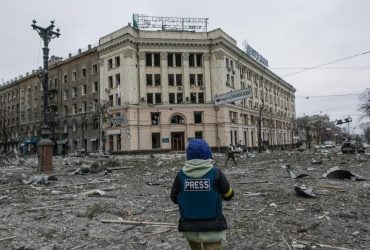 Мир должен видеть варварские зверства россиян: НСЖУ обратился к иностранным журналистам