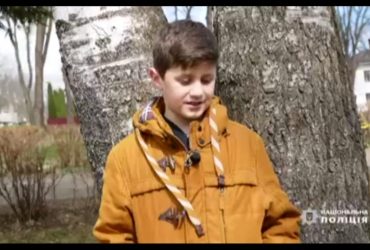 11-річний переселенець з Покровська знайшов роботу, щоб допомагати ЗСУ (відео)