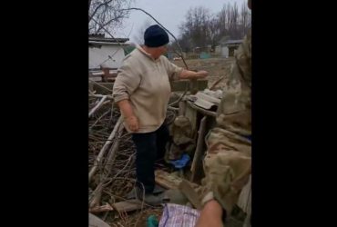 На Київщині жінка віджала в окупантів ящик боєприпасів та віддала ЗСУ (відео)