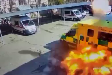 Кім показав відео удару окупантів по дитячій лікарні в Миколаєві