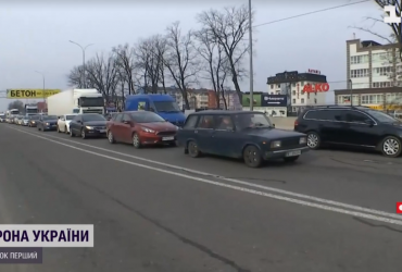 Жителі Києва розповіли, чому повертаються додому попри застереження влади (відео)