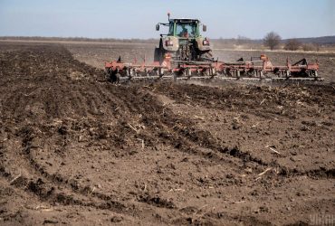Вторгнення РФ в Україну загрожує глобальній продовольчій безпеці - британська розвідка