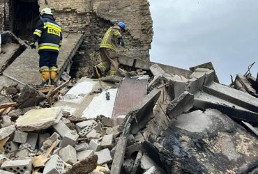 У Маріуполі під час бомбардування дитячої лікарні живцем згоріли майже 50 людей