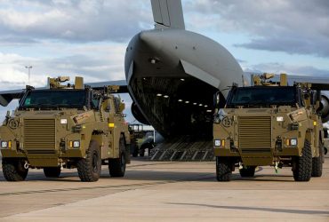 Австралия отправила в Украину первую партию бронемашин Bushmaster (фото)