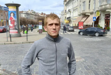 Украинец проплыл 4 километра ледяным морем, чтобы выбраться из оккупированного Мариуполя