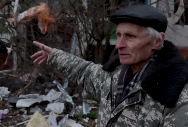 Нелюди: пенсионер рассказал, как россияне убили его сына и разбомбили дом (видео)