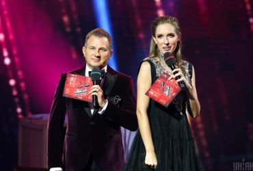 Горбунов намекнул, что они с Осадчей могут усыновить ребенка, осиротевшего из-за войны