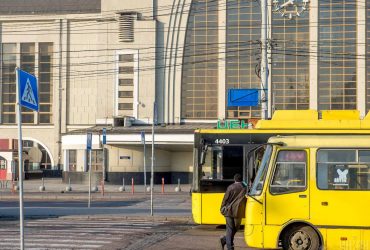 У передмістях Києва злетіли ціни на проїзд у маршрутках: що кажуть перевізники (фото)