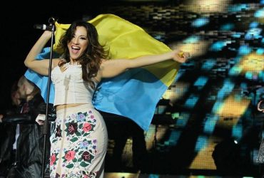 Інший би вже здав Україну росіянам: співачка Наталка Карпа розповіла про спілкування з Зеленським