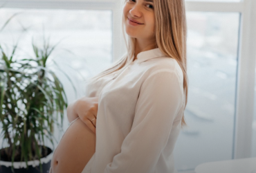 Пологи приймали сусідки: жінка розповіла, як народжувала в окупованій Бучі