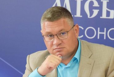 Вывозят все: мэр Алешек рассказал, что российские мародеры ограбили его дом
