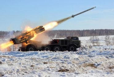 Реактивная система залпового огня Ураган: чем опасно это 220-мм оружие