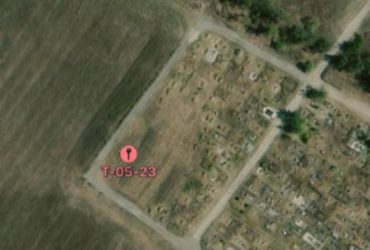 Найдены братские могилы: советник мэра рассказал, как оккупанты скрывают преступления в Мариуполе (фото)