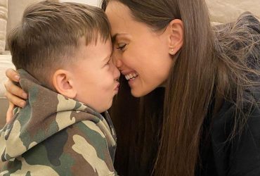 Ксенія Мішина разом із сином залишила Україну: де зараз перебуває актриса