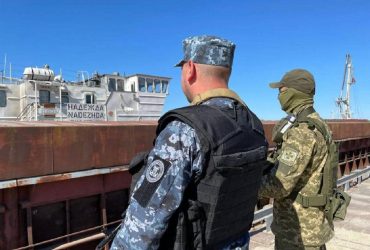 Украина национализирует российский танкер и судно, выполнявшее вражеские операции