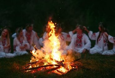 Radonitsa holiday: what does it mean in the tradition of the Slavs, prohibitions and customs of the day
