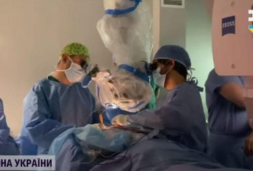 До України приїхали нейрохірурги зі США: беруться за надскладні випадки (відео)