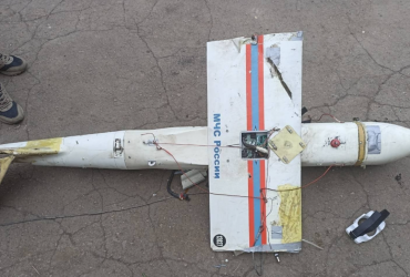 Чекаємо тепер повітряні кулі: на Донеччині знищили безпілотник МНС Росії (фото)