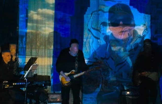 Трек Pink Floyd з вокалом Андрія Хливнюка "Hey Hey Rise Up" очолив світові хіт-паради