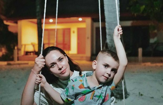 "Що зробити з тим бункерним дядьком?": 6-річний син Юлії Саніної закликав зупинити війну