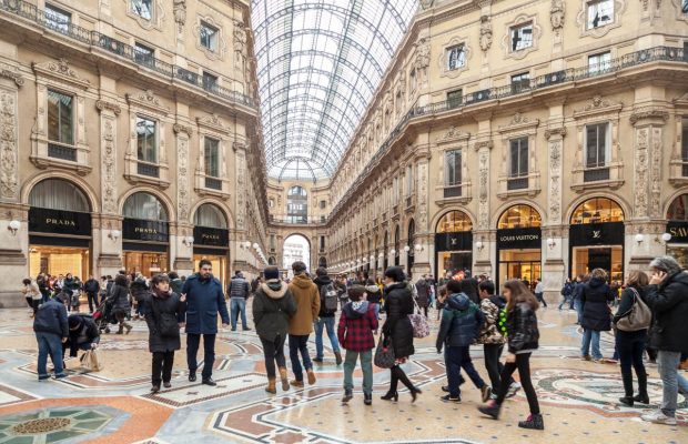 Розкіш для окупантів: журналісти перевірили, чи втримаються світові бренди перед спокусою російських грошей