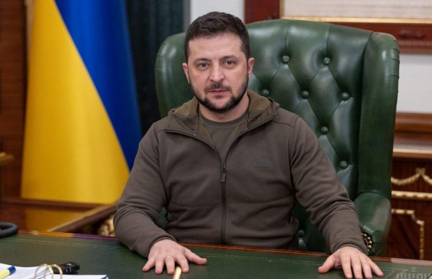 "Чоловік зі сталевими яйцями": американські та британські рокери записали пісню про Зеленського