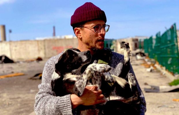 "Три часа без войны": режиссер Бонда показал фото из Днепра