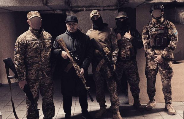Ведучий родом з Росії Суханов грубо обізвав Путіна