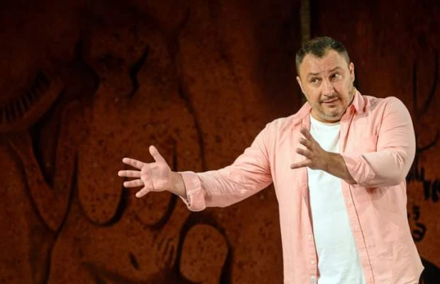 Шоумен Дмитро Танкович розповів, що окупанти зробили з його будинком у Бучі (відео)