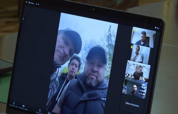 Ефросинина, Осадчая, Кароль и другие звезды пообщались с главой ОП (видео)