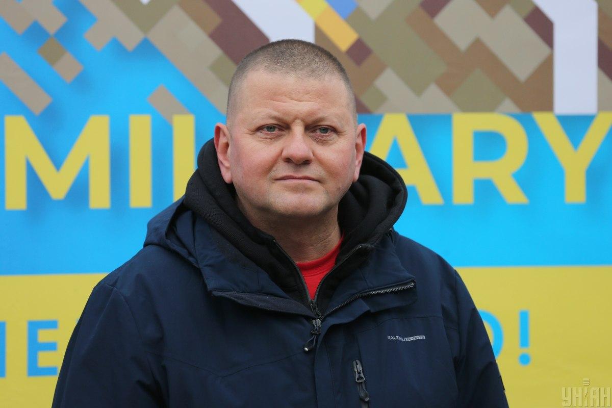 Залужный: украинские военные продолжают защищать Украину / фото УНИАН, Виктор Ковальчук Залужный: украинские военные продолжают защищать Украину / фото УНИАН, Виктор Ковальчук