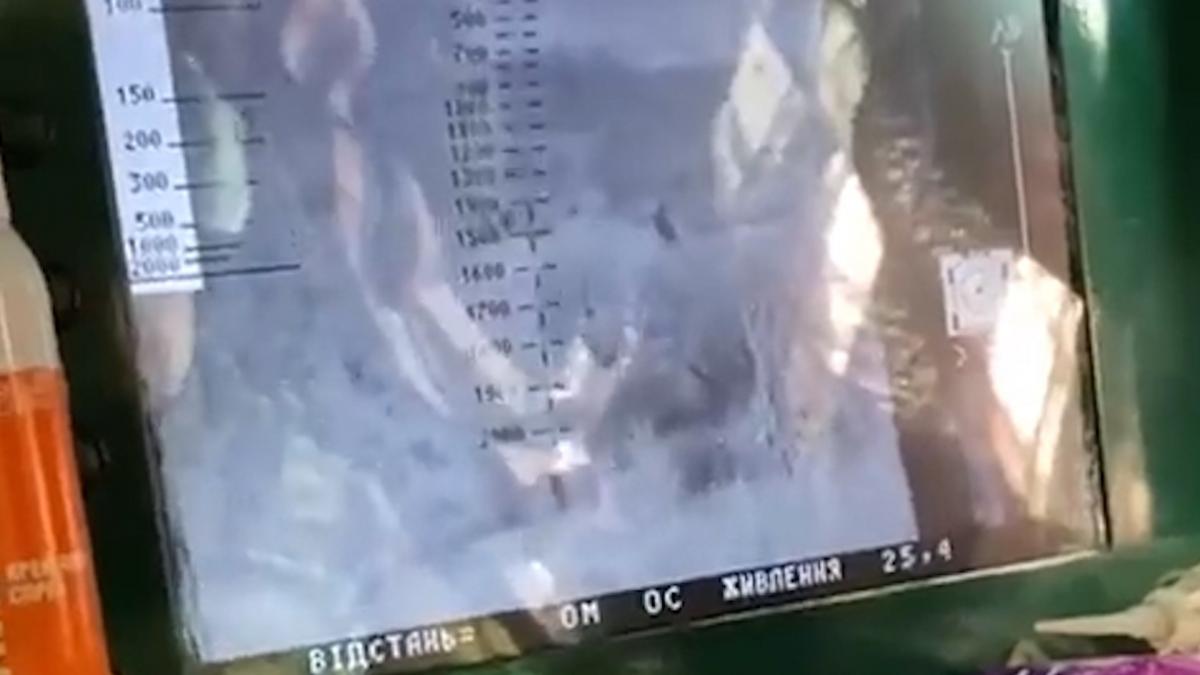 Бойцы Нацгвардии уничтожили вражеский БМП-2 и подбили танк на Харьковщине / скриншот Бойцы Нацгвардии уничтожили вражеский БМП-2 и подбили танк на Харьковщине / скриншот