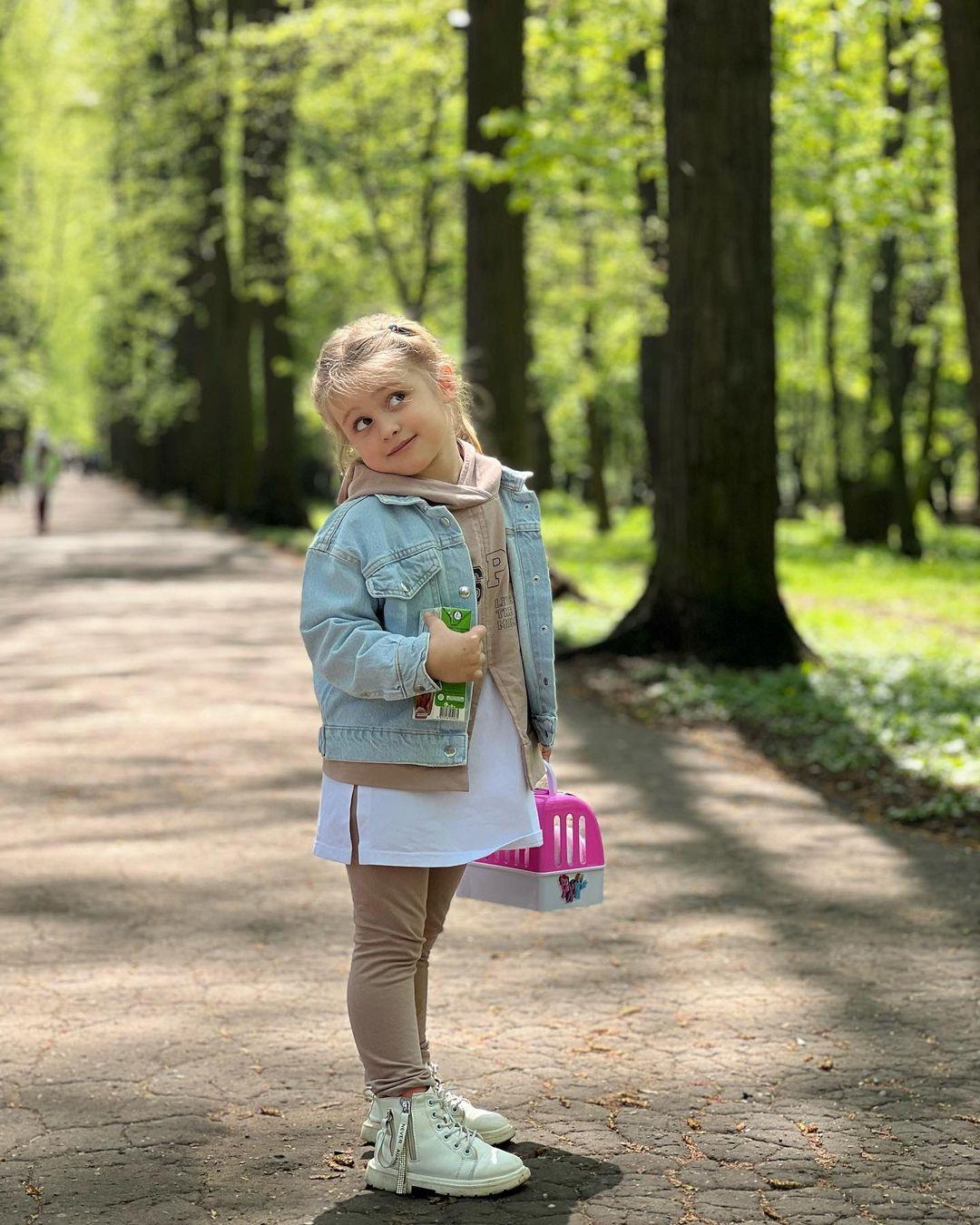 Донька Ребрик Поліна / Фото - instagram.com Донька Ребрик Поліна / Фото - instagram.com