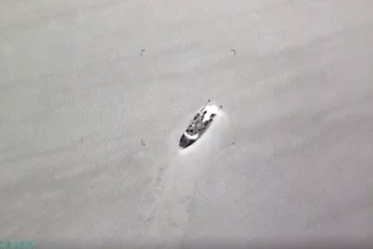 Корабельне угруповання чорноморського флоту РФ було відкинуто від українських берегів на відстань більше сотні кілометрів / скриншот