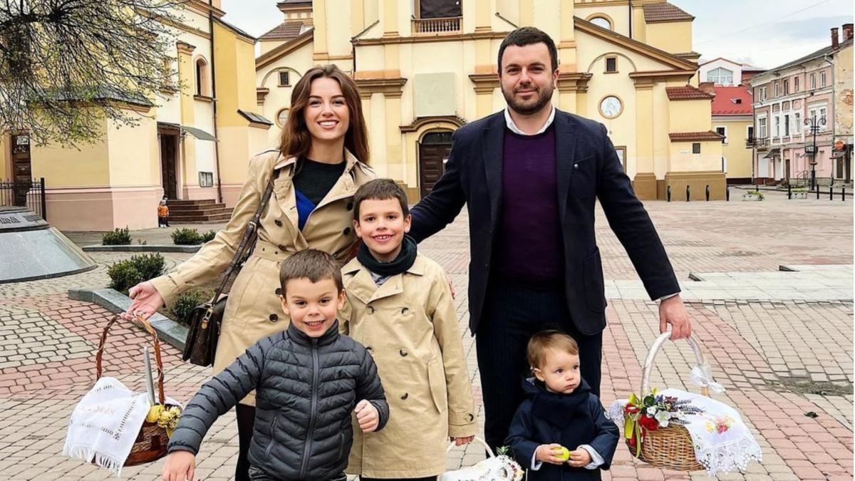 Григорій Решетнік з родиною / Фото - instagram.com Григорій Решетнік з родиною / Фото - instagram.com