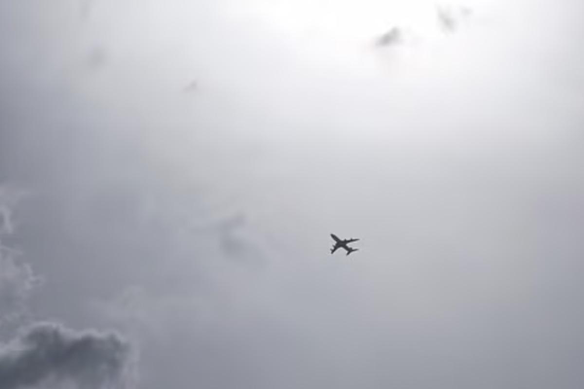 Самолет "судного дня" Путина заметили над Москвой / Скриншот Самолет "судного дня" Путина заметили над Москвой / Скриншот