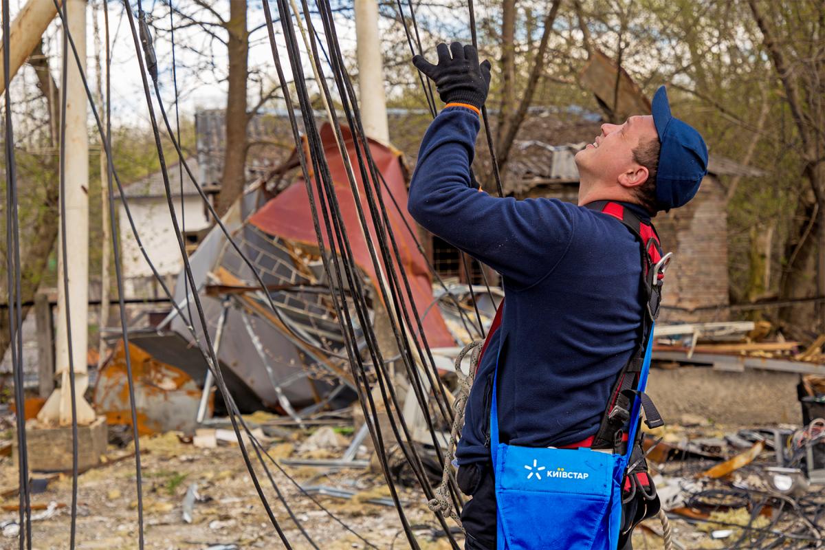 Україна на зв’язку. Як 'Київстар' відновлює мережу у деокупованих регіонах