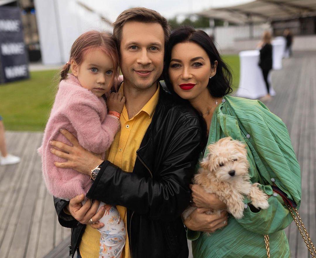 Дмитрий Ступка и Полина Логунова / instagram.com/stupka777 Дмитрий Ступка и Полина Логунова / instagram.com/stupka777