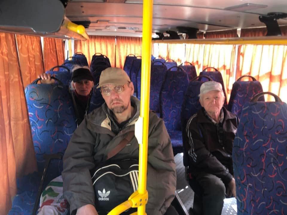 Из Северодонецка сегодня эвакуировались три человека \ фото Фейсбук Сергей Гайдай Из Северодонецка сегодня эвакуировались три человека \ фото Фейсбук Сергей Гайдай