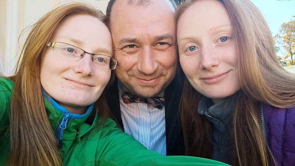 В сети студенты запустили флешмоб, постя фото с преподавателем-военным / фото: Facebook Аня Семенюк В сети студенты запустили флешмоб, постя фото с преподавателем-военным / фото: Facebook Аня Семенюк