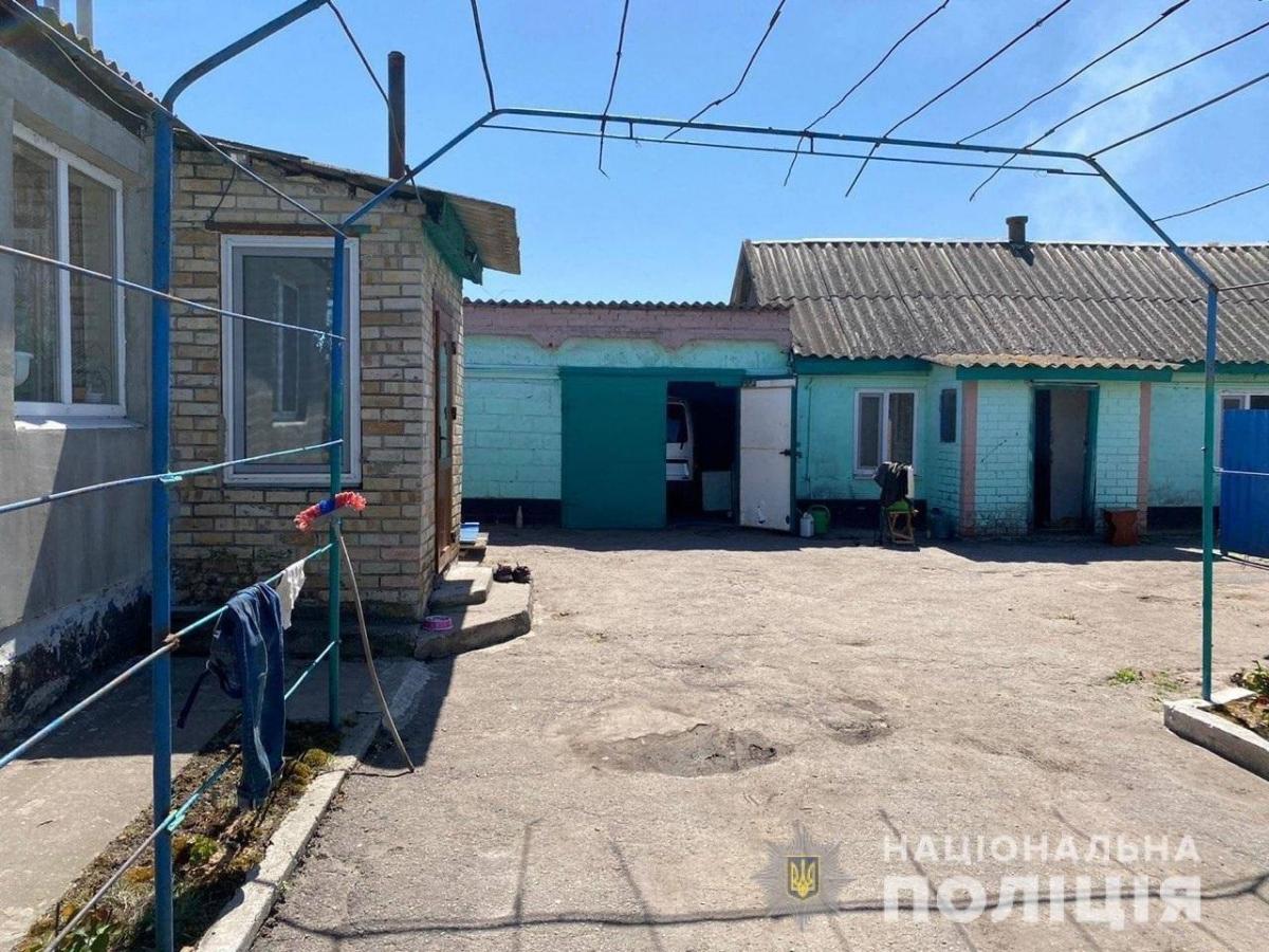 В результате детонации боеприпаса ребенок погиб \ фото Нацполіція В результате детонации боеприпаса ребенок погиб \ фото Нацполіція