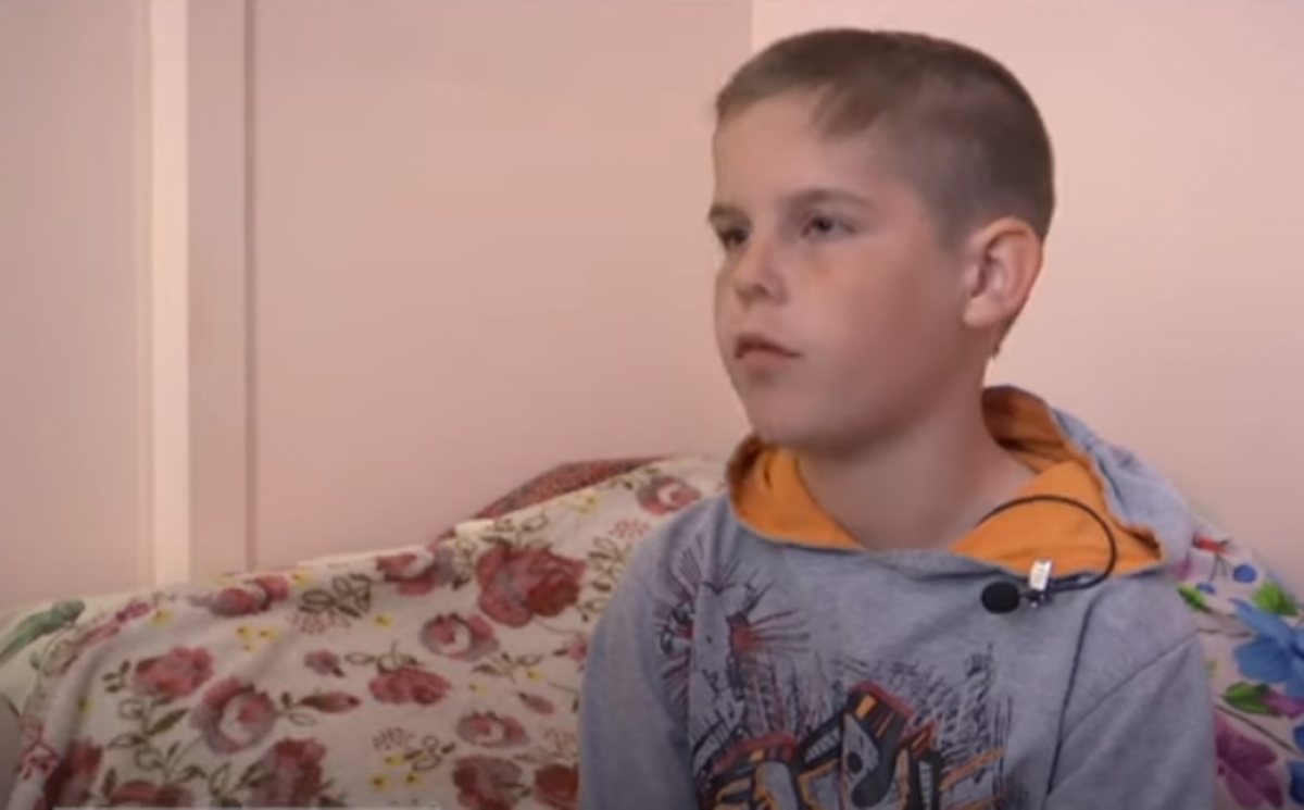 9-летний мальчик прожил в оккупации два месяца / скриншот