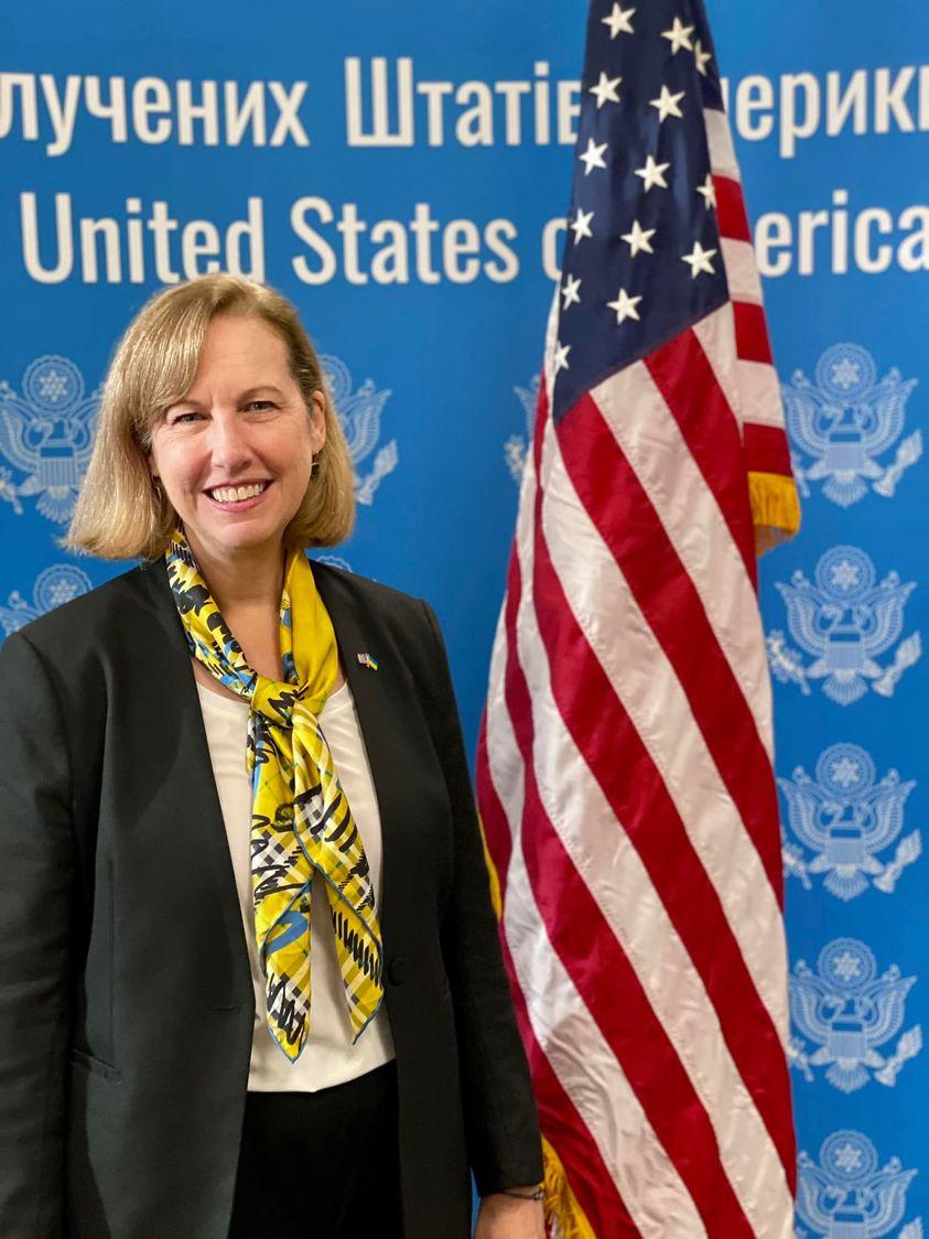 Американські дипломати повернулися у Київ \ U.S. Embassy Kyiv Ukraine Американські дипломати повернулися у Київ \ U.S. Embassy Kyiv Ukraine