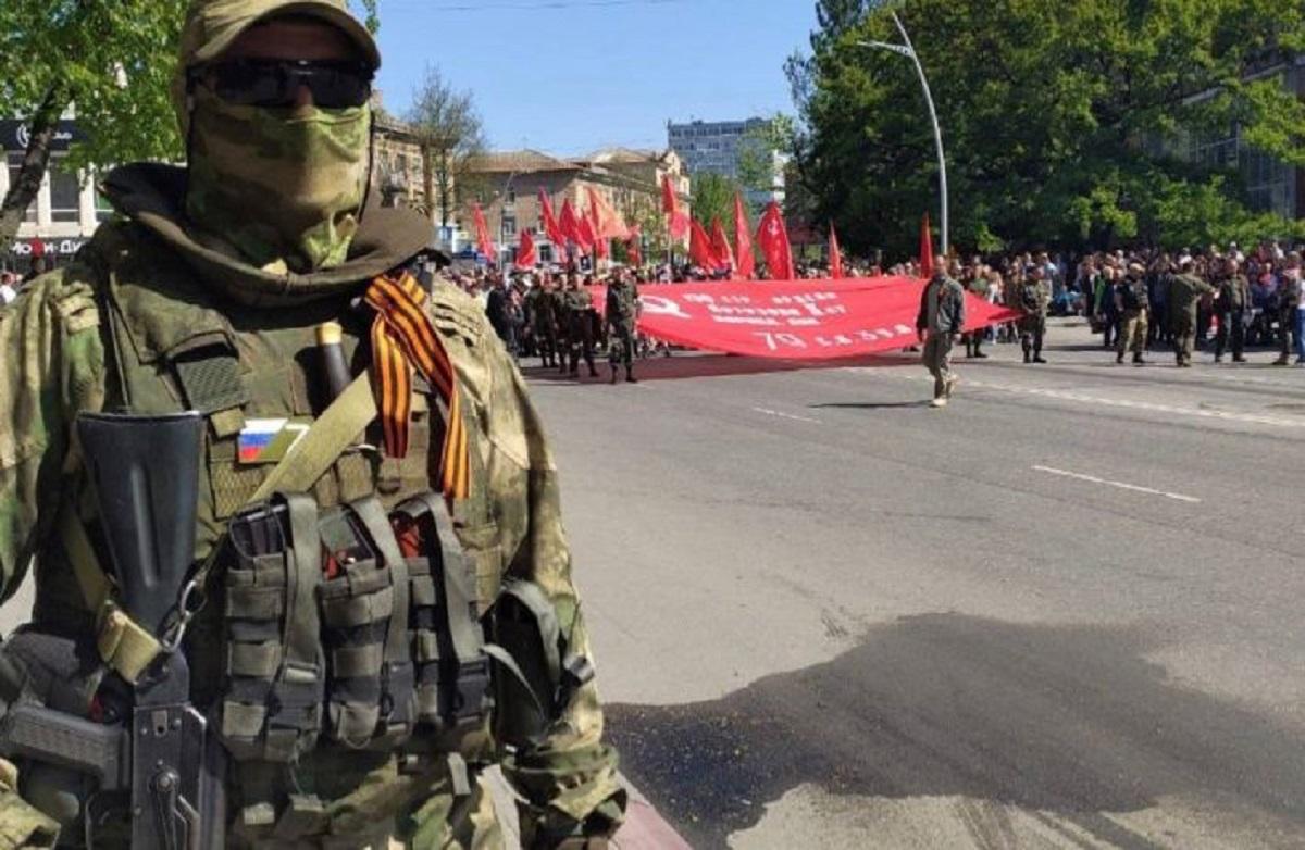 Российские оккупанты и коллаборанты в Мелитополе / фото: ria-m.tv Российские оккупанты и коллаборанты в Мелитополе / фото: ria-m.tv