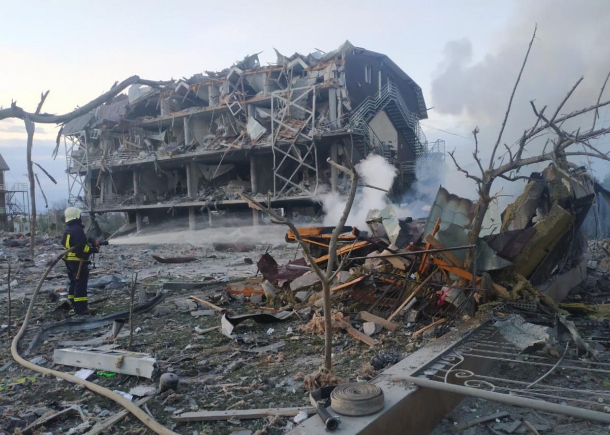 Загиблих внаслідок обстрілу немає / фото ОК "Південь" Загиблих внаслідок обстрілу немає / фото ОК "Південь"