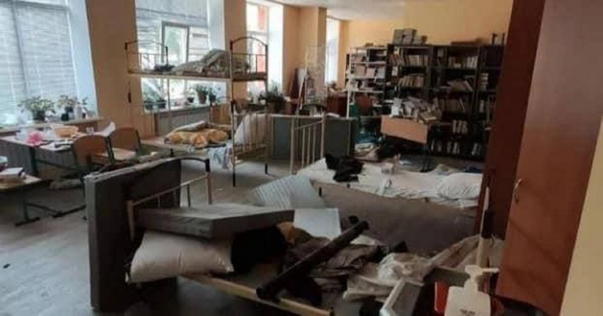 Обчистили всі приміщення кадетського ліцею / t.me/luhanskaVTSA Обчистили всі приміщення кадетського ліцею / t.me/luhanskaVTSA